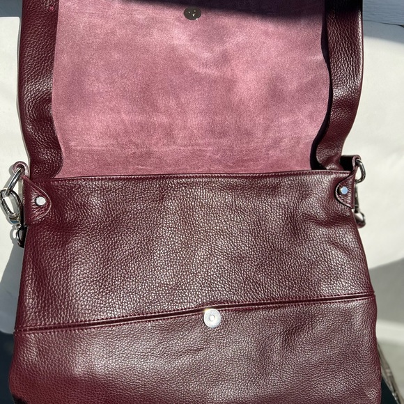 NWT CROSSBODY-MADE IN ITALY LEATHER BAG - Giftable 🎁 Beautiful soft leather - Picture 8 of 12